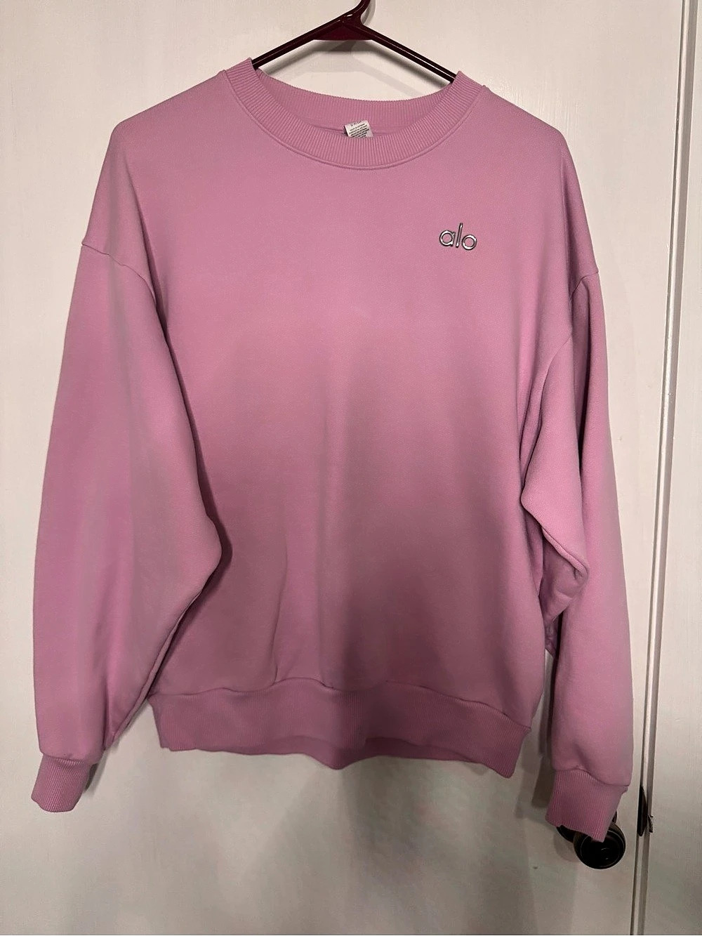 alo Crewneck Sweatshirt in Pink Size Small Like New